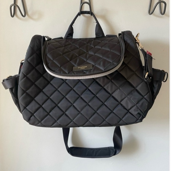 Storksak Poppy Convertible Black Quilted Diaper Bag Missing Changing Pad - Picture 2 of 10